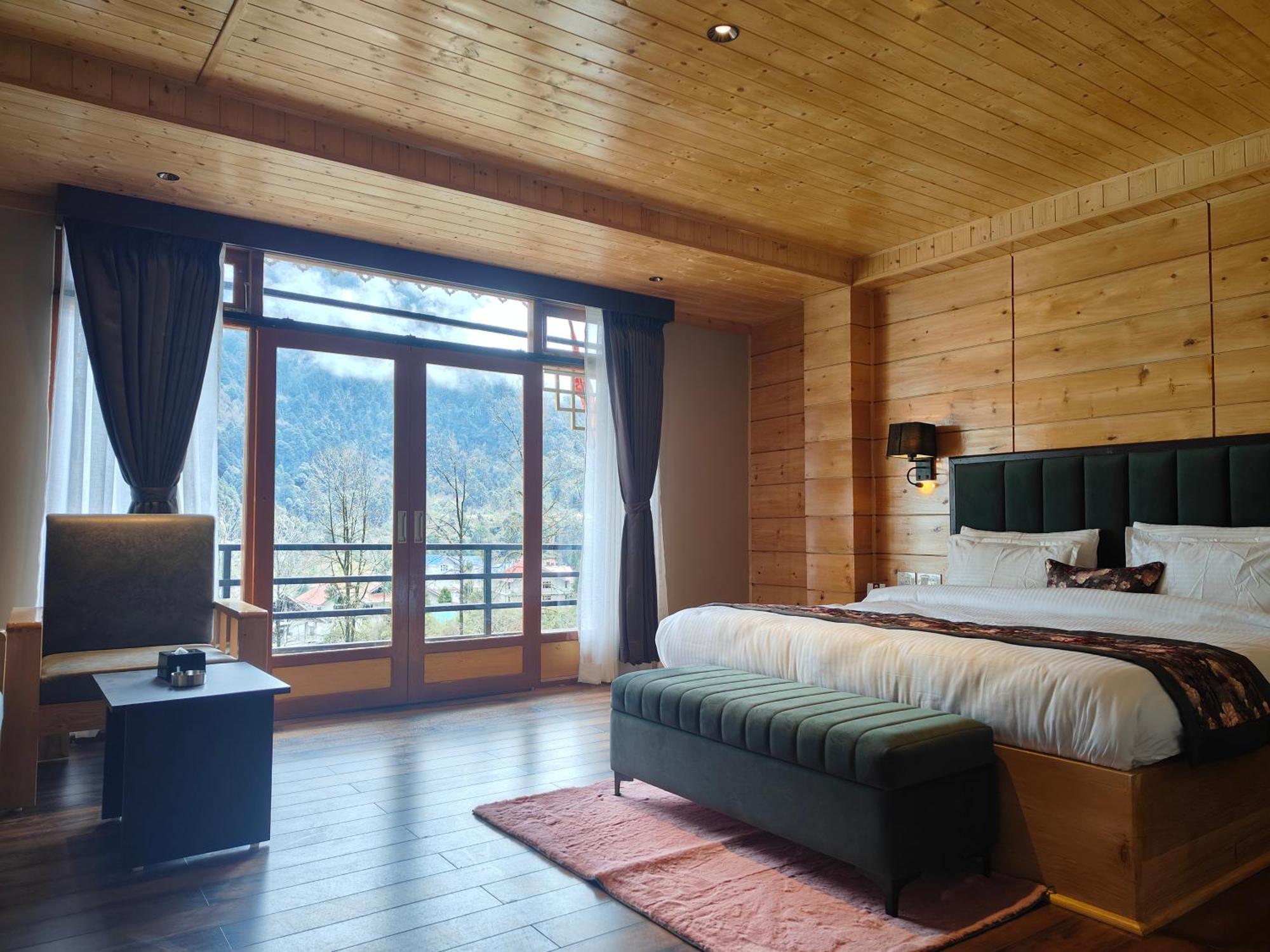 Mount Bayul Shangri-La Resort Lacsung Kültér fotó